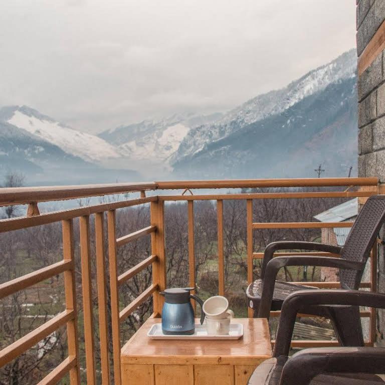 Himalayan Woods Cottage มะนาลี ภายนอก รูปภาพ