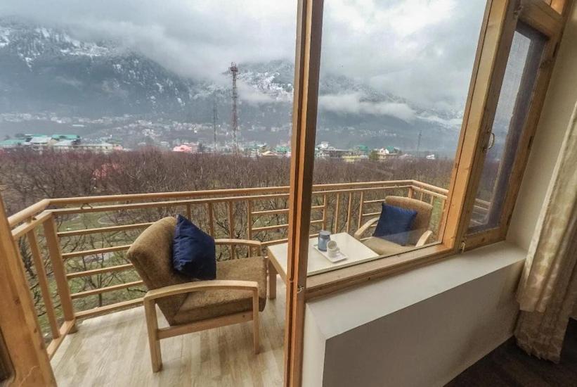 Himalayan Woods Cottage มะนาลี ภายนอก รูปภาพ